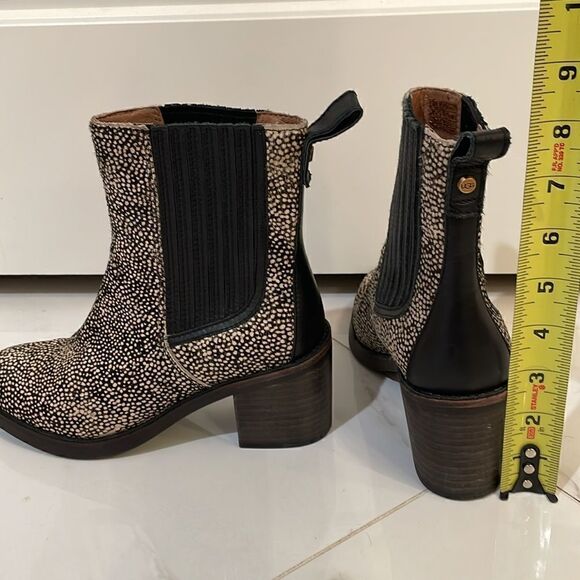 UGG Camden Calf Hair Chelsea Boots - Picture 6 of 8